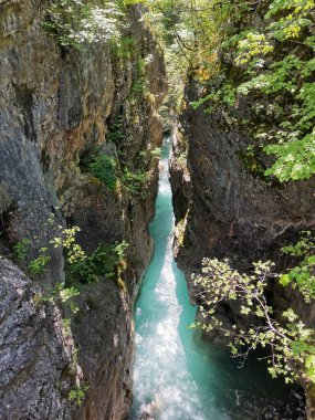 Arnavutluk 'un Theth, Grunas Kanyonu' ndaki Boğaz