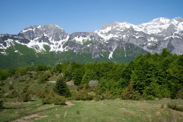 Paisaje Montaña Remoto Pueblo Theth Norte Albania Foto Toma Una — Foto de Stock