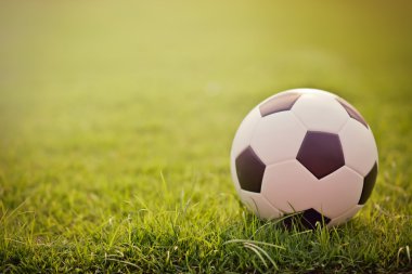 Futbol alanında kadar yakın.