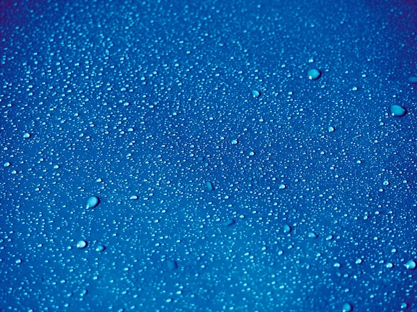 Krople Wody Niebieskim Tle — Zdjęcie stockowe