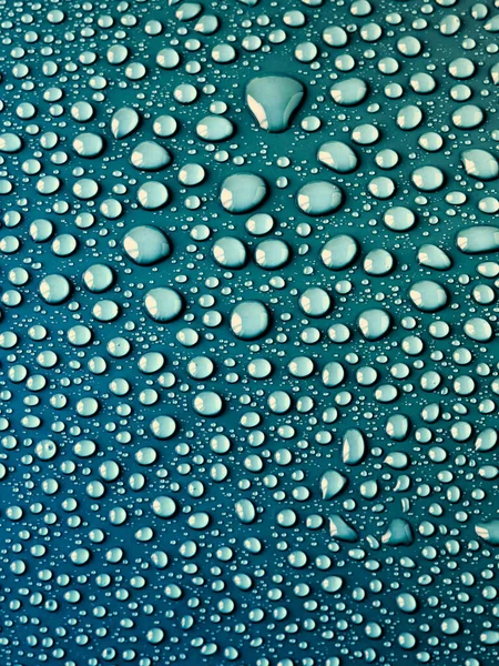 Gotas Agua Sobre Fondo Azul —  Fotos de Stock