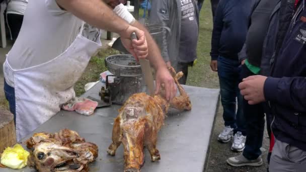 Cortar Carne Asada Celebración Feria Del Ganado Turbe Bih Sept — Vídeos de Stock