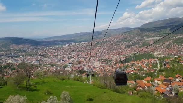Канатная Дорога Сараево Город Заднем Плане Подъем — стоковое видео