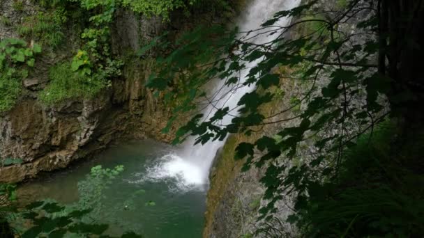 Καταρράκτης Jasenica Όρος Βλάσιτς Βοσνία Ερζεγοβίνη — Αρχείο Βίντεο