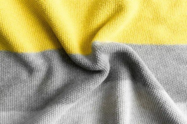 Зразок в'язаного візерунка тканини модні кольори 2021 року Освітлення і Ultimate сірий . — стокове фото