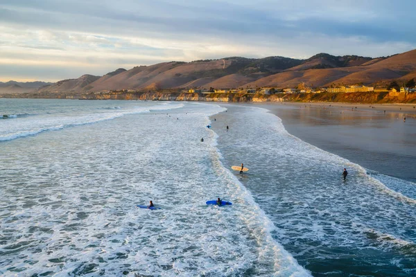 Praia Pismo Califórnia Eua Janeiro 2021 Oceano Pacífico Maré Alta — Fotografia de Stock