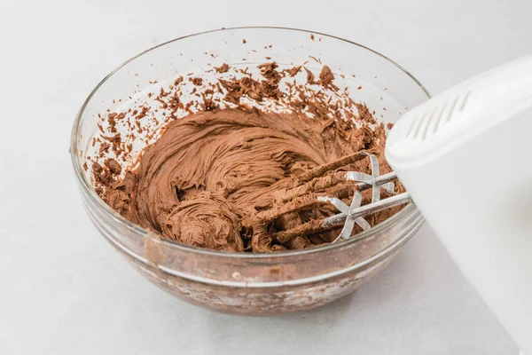 Процесс Приготовления Глазури Шоколадным Кремом Смешивание Ингредиентов Стеклянной Чаше — стоковое фото