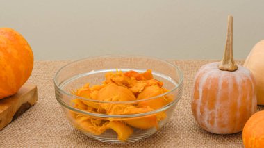 Adım adım kabak püresi yapıyorum. Yaşam biçimi, kırsal arkaplan, kopyalama alanı