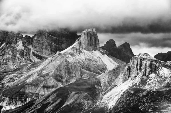 Nubes Tormentosas Sobre Los Dolomitas Tre Cime Lavaredo Italia Europa — Foto de Stock