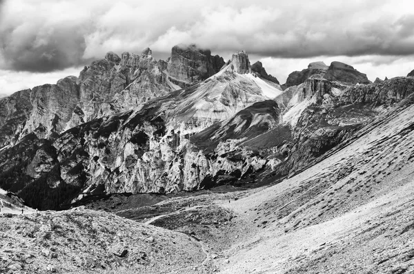 Nubes Tormentosas Sobre Los Dolomitas Tre Cime Lavaredo Italia Europa — Foto de Stock