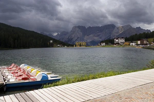 Lago di Misurina nelle Dolomiti — Foto Stock