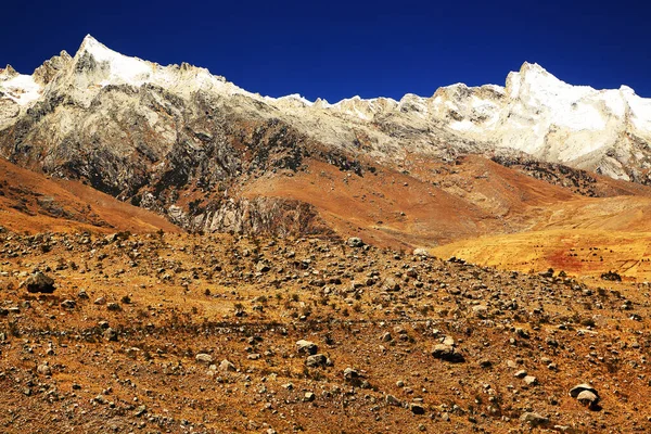 Alpint Landskap Cordiliera Blanca Cohup Valley Peru Sydamerika — Stockfoto