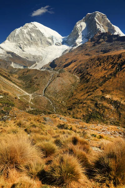 Huascaran Peak 6768M Cordiliera Blanca Peru Jižní Amerika — Stock fotografie