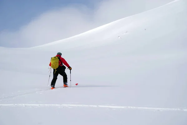 Ski Tour Godeanu Mountains Carpathians Romania Europe — 图库照片