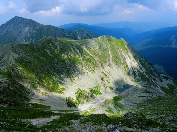 Літня Альпійська Гора Румунських Карпатах Гори Ретесат Європа — стокове фото