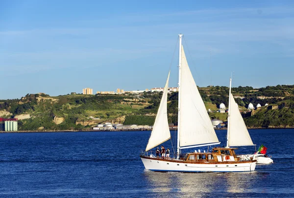 Sailboat sailing on Thames river