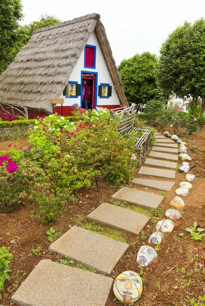 Antigua casa tradicional en Isla de Madeira — Foto de Stock