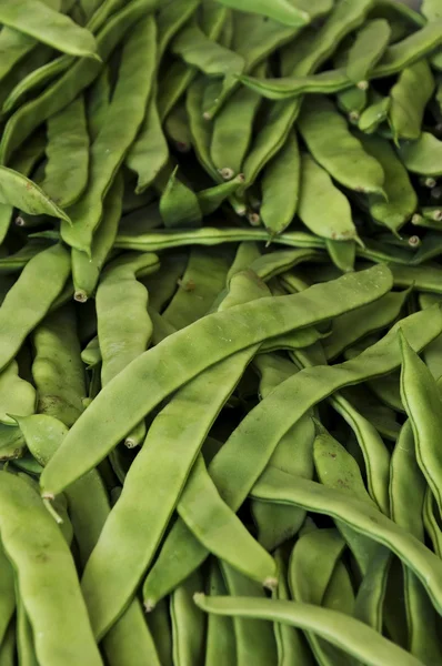 Gröna bönor på gården marknaden — Stockfoto