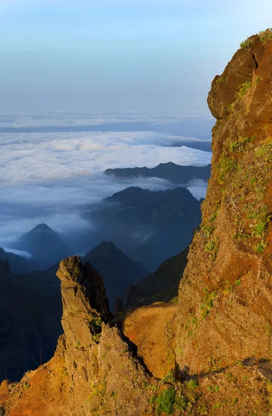 Альпийский закат на острове Мадейра — стоковое фото