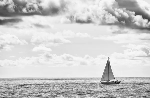 Barca sul mare — Foto Stock