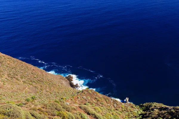 Skalnaté pobřeží na ostrov La Gomera — Stock fotografie