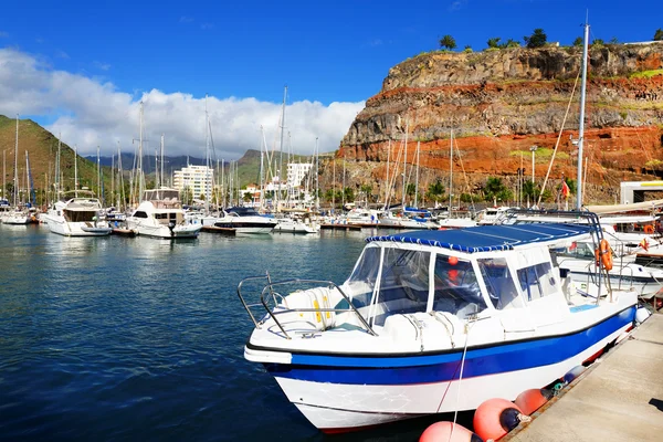 Los Cristianos tatil beldesi Tenerife liman — Stok fotoğraf