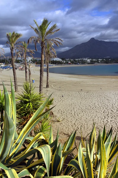 Marbella písečná pláž, Španělsko, Evropa — Stock fotografie