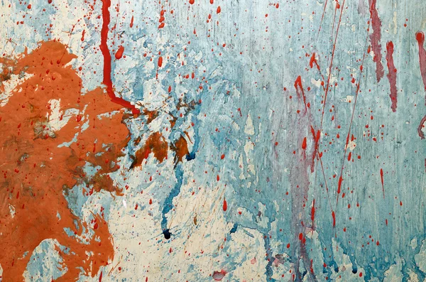 Spruzzi di vernice rossa e blu sulla parete grunge. Astratto sfondo dipinto a mano per il vostro disegno — Foto Stock