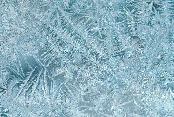 冬季玻璃杯上的冰纹 — 图库照片