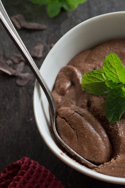 Nane çikolata Mousse