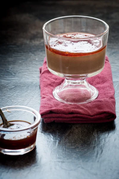 Chili reçelli çikolatalı Mus