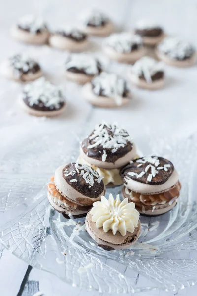 Reçelli Lamington Macaron