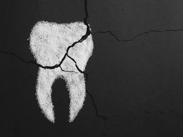 Zucchero Danneggia Smalto Immagine Denti Zucchero Sfondo Nero Processo Distruzione — Foto Stock
