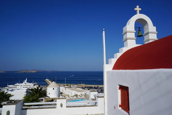 Capilla griega típica en la isla de Mykonos, Cícladas, Grecia — Foto de Stock