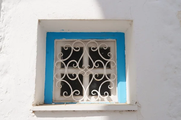 Beautiful window at Mykonos island, Cyclades, Greece. — Stock Photo, Image