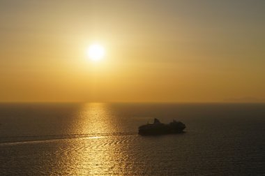 Santorinisan Island, Yunanistan Cyclades güzel gün batımı.