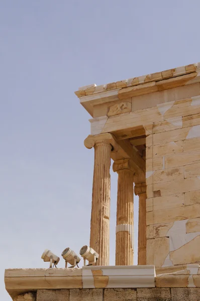 Propilea, la entrada monumental de acrópolis, Atenas Grecia —  Fotos de Stock