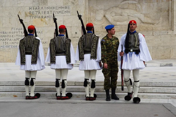 Yunan Parlamentosu Atina, Yunanistan, Yunan askerleri.
