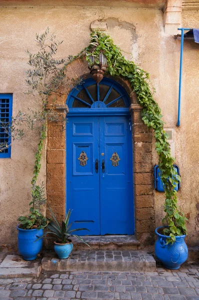 Hermosa puerta azul en El-Jadida, Marruecos — Foto de Stock