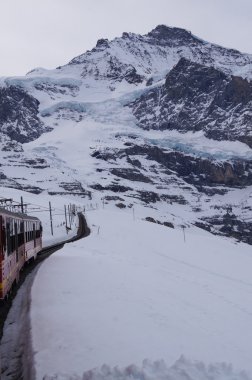 jungfraujoch kleine scheidegg üzerinden Jungfrau demiryolu.