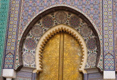 Big golden doors of the royal palace of Fez