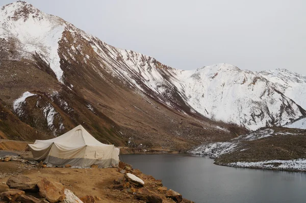 Tent for local people  near Babusar Pass,Pakistan — Stock fotografie
