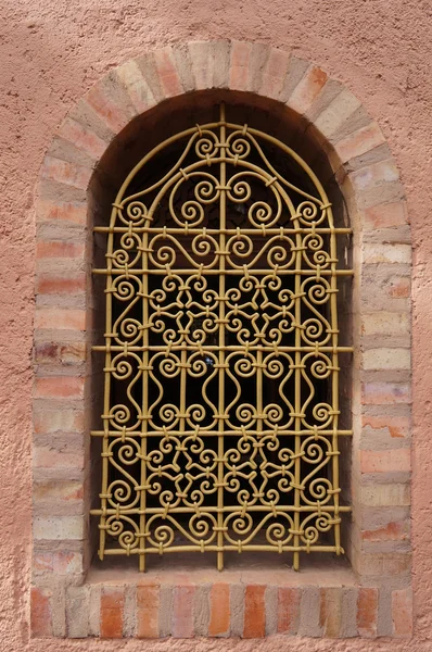 Beautiful window in Jardin Majorelle Garden, Marrakesh, — Stock Photo, Image