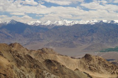Güzel manzara Himalaya Dağı Ladakh, Hindistan