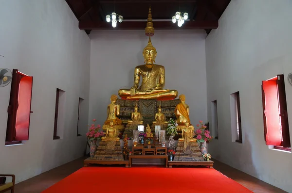 Buddha statue  in the church ,Thailand — Stock Photo, Image