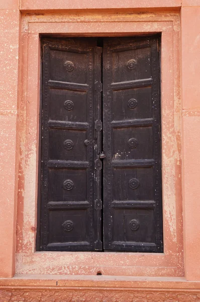 Closed door of Badshahi Mosque  in Lahore,Pakistan. — Stock Photo, Image