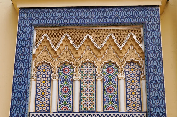 Hermoso detalle de Palacio Real en Fez —  Fotos de Stock