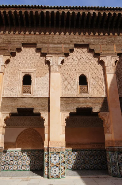 Pátio de Ali Ben Youssef Madrasa, Marrakech — Fotografia de Stock