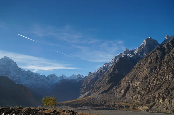 Vysoká hora u Sost, Severní Pákistán — Stock fotografie