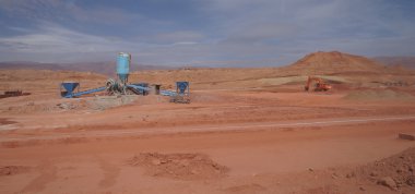 Buldozer, Fas ile Sahara çöl şantiye